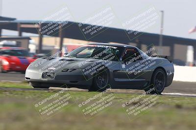 media/Jan-18-2026-CalClub SCCA (Sun) [[8bc6468723]]/Group 5 Race/Turn 1/